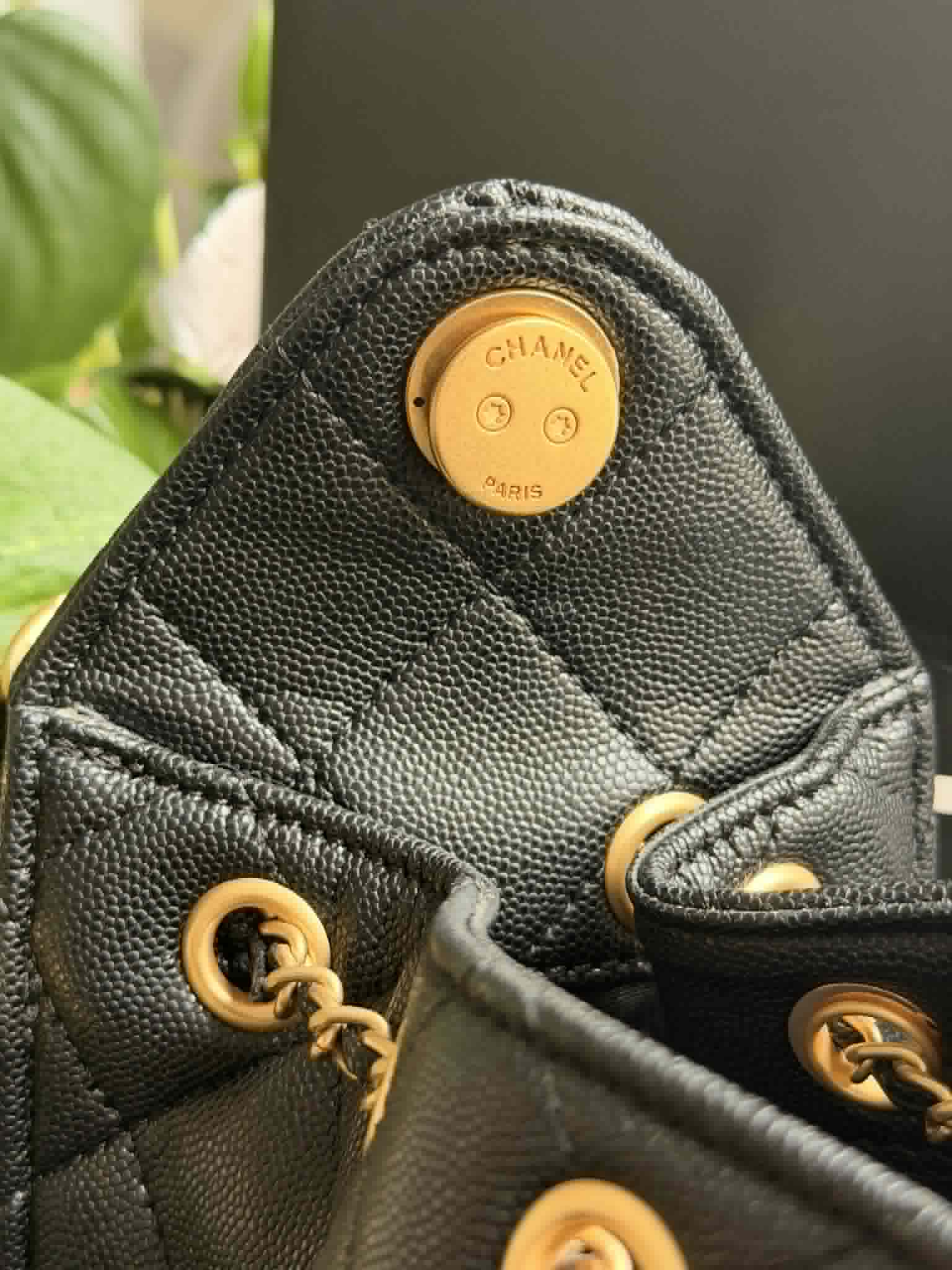 Coco Hobo in Pebbled Black
