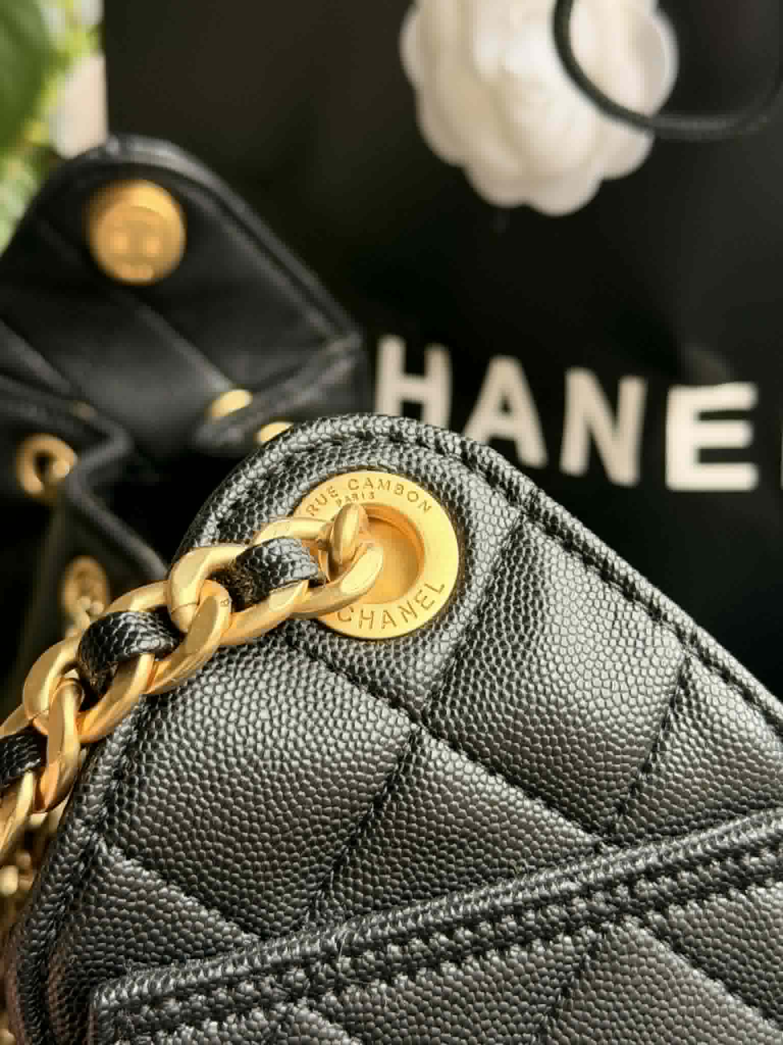 Coco Hobo in Pebbled Black